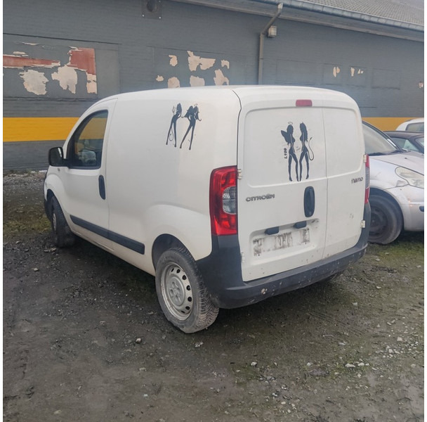 Volkswagen Caddy - Furgon: slika Volkswagen Caddy - Furgon Volkswagen Caddy - Furgon: slika Volkswagen Caddy - Furgon
