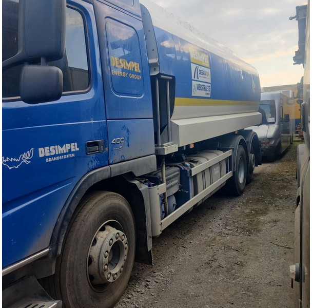 Volvo FM-400 - Kamion cisterna: slika Volvo FM-400 - Kamion cisterna Volvo FM-400 - Kamion cisterna: slika Volvo FM-400 - Kamion cisterna