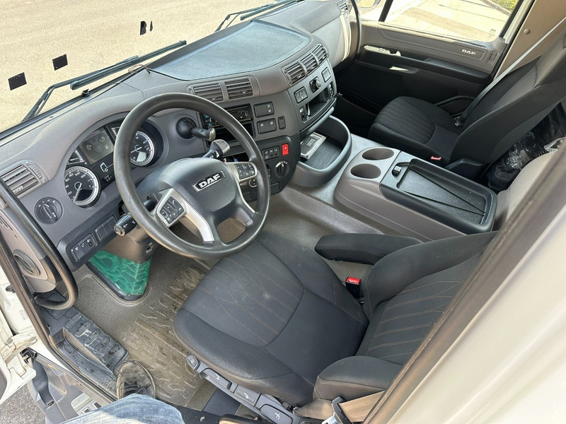DAF CF 480 8x4 TIPPER (18.5m³) - RETARDER - *256.000km* - 480~13L - BIG AXLES / HUB REDUCTION 13T - AS TRONIC - CRAMARO EL. COVER - TUV 04/2026 - Kiper: slika DAF CF 480 8x4 TIPPER (18.5m³) - RETARDER - *256.000km* - 480~13L - BIG AXLES / HUB REDUCTION 13T - AS TRONIC - CRAMARO EL. COVER - TUV 04/2026 - Kiper DAF CF 480 8x4 TIPPER (18.5m³) - RETARDER - *256.000km* - 480~13L - BIG AXLES / HUB REDUCTION 13T - AS TRONIC - CRAMARO EL. COVER - TUV 04/2026 - Kiper: slika DAF CF 480 8x4 TIPPER (18.5m³) - RETARDER - *256.000km* - 480~13L - BIG AXLES / HUB REDUCTION 13T - AS TRONIC - CRAMARO EL. COVER - TUV 04/2026 - Kiper