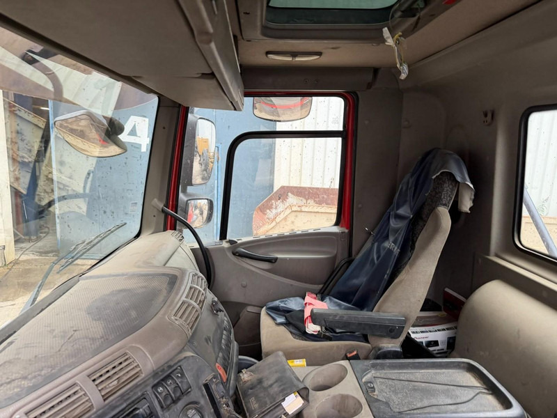 Kamion s kukastom dizalicom DAF CF 85.410 6x4 HOOKLIFT HIAB MULTILIFT - MANUAL ZF - EURO 4 - STEEL SPRING / BLATT / LAMES - BIG AXLES / HUB REDUCTION - BE TRUCK: slika Kamion s kukastom dizalicom DAF CF 85.410 6x4 HOOKLIFT HIAB MULTILIFT - MANUAL ZF - EURO 4 - STEEL SPRING / BLATT / LAMES - BIG AXLES / HUB REDUCTION - BE TRUCK Kamion s kukastom dizalicom DAF CF 85.410 6x4 HOOKLIFT HIAB MULTILIFT - MANUAL ZF - EURO 4 - STEEL SPRING / BLATT / LAMES - BIG AXLES / HUB REDUCTION - BE TRUCK: slika Kamion s kukastom dizalicom DAF CF 85.410 6x4 HOOKLIFT HIAB MULTILIFT - MANUAL ZF - EURO 4 - STEEL SPRING / BLATT / LAMES - BIG AXLES / HUB REDUCTION - BE TRUCK