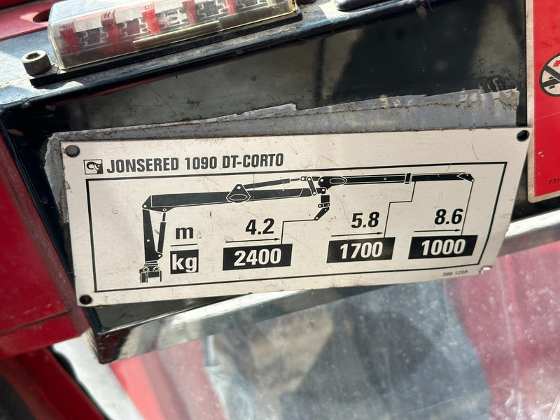Poluprikolica plato/ Otvoreni sanduk LAG 3-AXLES ALU BOX + CRANE JONSORED 1090 DT-CORTO + CABIN - 2x EXTENDABLE - 5/6 F - BELGIAN PAPERS: slika Poluprikolica plato/ Otvoreni sanduk LAG 3-AXLES ALU BOX + CRANE JONSORED 1090 DT-CORTO + CABIN - 2x EXTENDABLE - 5/6 F - BELGIAN PAPERS