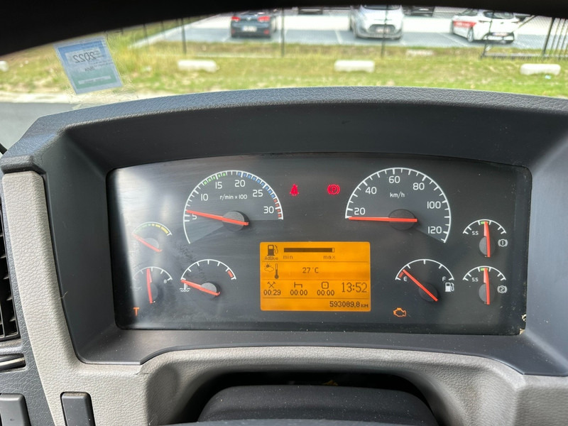 Kamion hladnjača Volvo FE 280 - 19T - FRIGO CARRIER SUPRA 950 (7m55 x 2m47 x 2m40) - EURO 4 - MANUAL - 380V: slika Kamion hladnjača Volvo FE 280 - 19T - FRIGO CARRIER SUPRA 950 (7m55 x 2m47 x 2m40) - EURO 4 - MANUAL - 380V