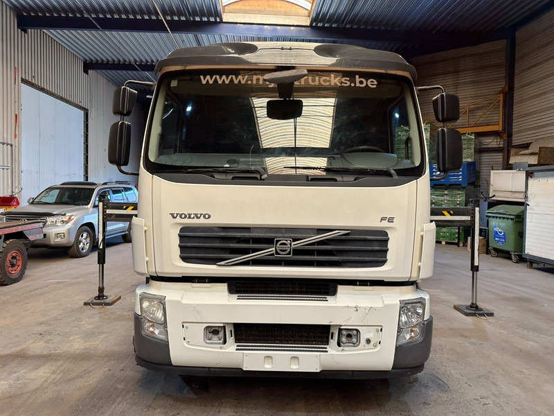 Volvo FE 300 6x2 + crane (20m!) PALFINGER PK18002 E 6x - LIFT / STEERING AXLE - MANUAL - EURO 5 - Kamion s otvorenim sandukom, Kamion s kranom: slika Volvo FE 300 6x2 + crane (20m!) PALFINGER PK18002 E 6x - LIFT / STEERING AXLE - MANUAL - EURO 5 - Kamion s otvorenim sandukom, Kamion s kranom Volvo FE 300 6x2 + crane (20m!) PALFINGER PK18002 E 6x - LIFT / STEERING AXLE - MANUAL - EURO 5 - Kamion s otvorenim sandukom, Kamion s kranom: slika Volvo FE 300 6x2 + crane (20m!) PALFINGER PK18002 E 6x - LIFT / STEERING AXLE - MANUAL - EURO 5 - Kamion s otvorenim sandukom, Kamion s kranom