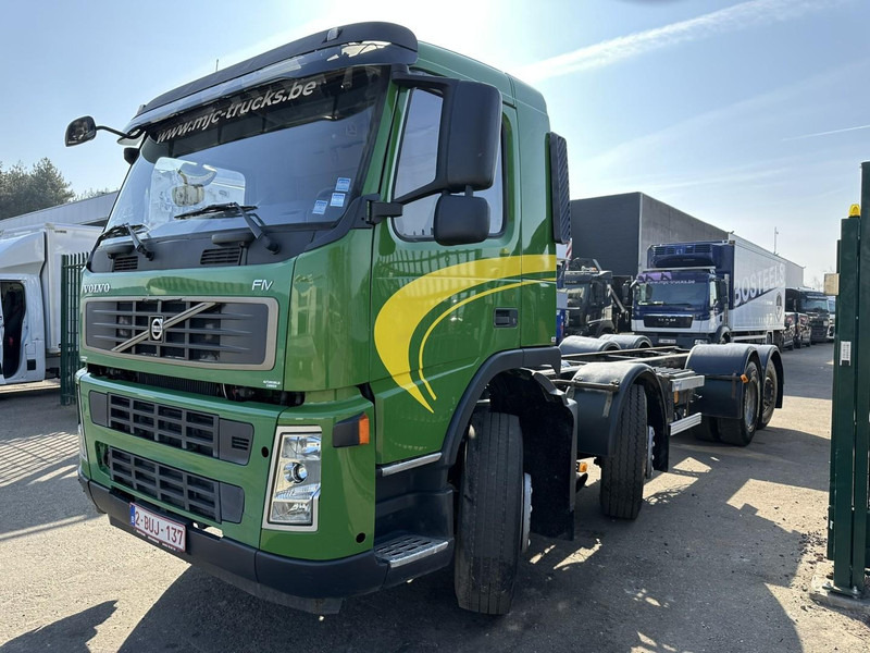 Volvo FM 340 8x2 CHASSIS (7m35) - LIFT+STEERING AXLE - MANUAL GEARBOX - EURO 3 - TÜV 05/2025 - BE TRUCK - Kamion-šasija: slika Volvo FM 340 8x2 CHASSIS (7m35) - LIFT+STEERING AXLE - MANUAL GEARBOX - EURO 3 - TÜV 05/2025 - BE TRUCK - Kamion-šasija Volvo FM 340 8x2 CHASSIS (7m35) - LIFT+STEERING AXLE - MANUAL GEARBOX - EURO 3 - TÜV 05/2025 - BE TRUCK - Kamion-šasija: slika Volvo FM 340 8x2 CHASSIS (7m35) - LIFT+STEERING AXLE - MANUAL GEARBOX - EURO 3 - TÜV 05/2025 - BE TRUCK - Kamion-šasija