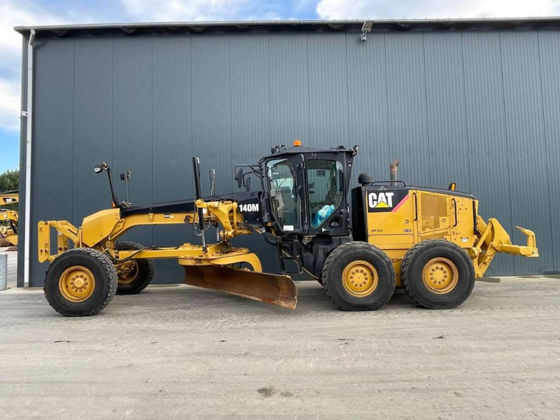 Cat 140M - Grejder: slika Cat 140M - Grejder Cat 140M - Grejder: slika Cat 140M - Grejder