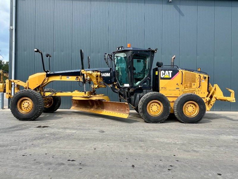 Cat 140M - Grejder: slika Cat 140M - Grejder Cat 140M - Grejder: slika Cat 140M - Grejder