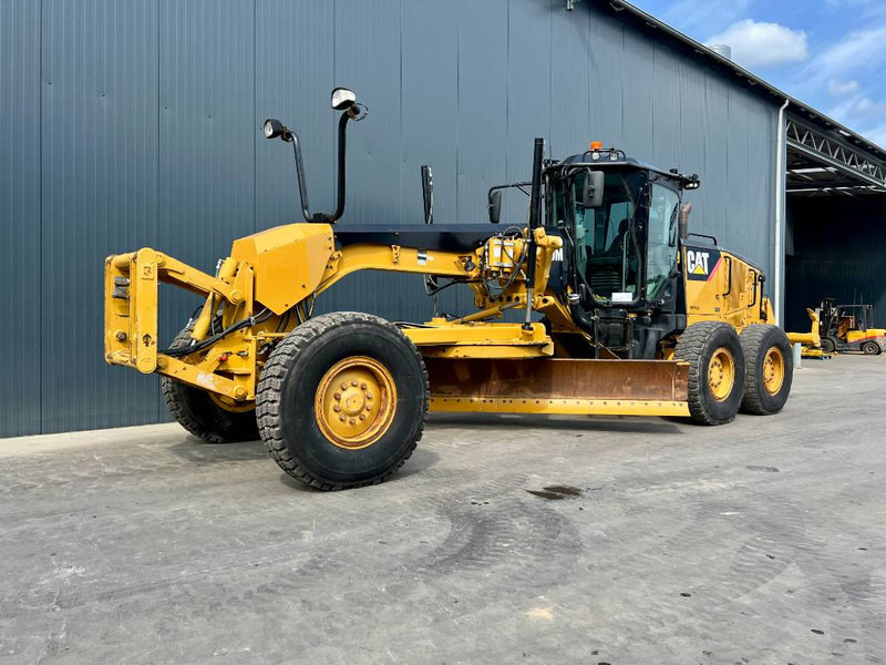 Cat 140M - Grejder: slika Cat 140M - Grejder Cat 140M - Grejder: slika Cat 140M - Grejder