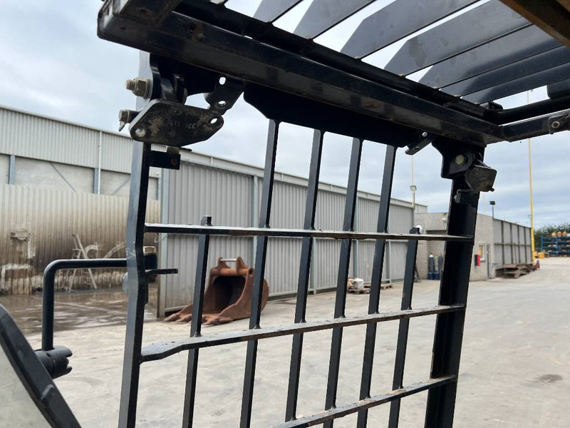 Cat 313E / M315F / 320F / 323E / 325F / 329E / 330F / - Kabina i unutrašnjost za Građevinski strojevi: slika Cat 313E / M315F / 320F / 323E / 325F / 329E / 330F / - Kabina i unutrašnjost za Građevinski strojevi Cat 313E / M315F / 320F / 323E / 325F / 329E / 330F / - Kabina i unutrašnjost za Građevinski strojevi: slika Cat 313E / M315F / 320F / 323E / 325F / 329E / 330F / - Kabina i unutrašnjost za Građevinski strojevi