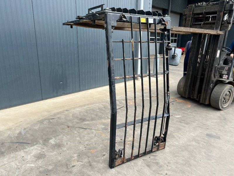 Cat 313E / M315F / 320F / 323E / 325F / 329E / 330F / - Kabina i unutrašnjost za Građevinski strojevi: slika Cat 313E / M315F / 320F / 323E / 325F / 329E / 330F / - Kabina i unutrašnjost za Građevinski strojevi Cat 313E / M315F / 320F / 323E / 325F / 329E / 330F / - Kabina i unutrašnjost za Građevinski strojevi: slika Cat 313E / M315F / 320F / 323E / 325F / 329E / 330F / - Kabina i unutrašnjost za Građevinski strojevi