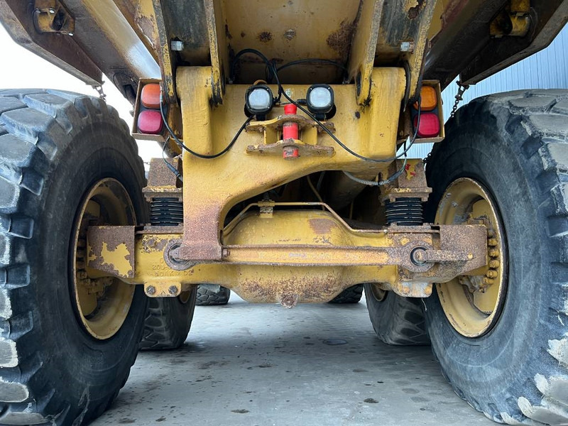 Cat 730 - Zglobni istovarivač: slika Cat 730 - Zglobni istovarivač Cat 730 - Zglobni istovarivač: slika Cat 730 - Zglobni istovarivač