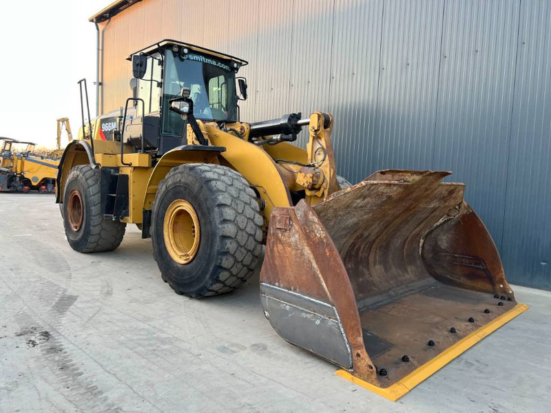 Cat 966M - Utovarivač na kotačima: slika Cat 966M - Utovarivač na kotačima Cat 966M - Utovarivač na kotačima: slika Cat 966M - Utovarivač na kotačima