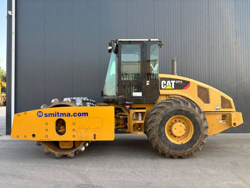 Cat CP 74 - Valjak: slika Cat CP 74 - Valjak Cat CP 74 - Valjak: slika Cat CP 74 - Valjak