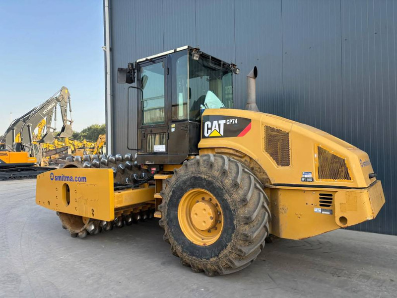 Cat CP74 - Valjak: slika Cat CP74 - Valjak Cat CP74 - Valjak: slika Cat CP74 - Valjak