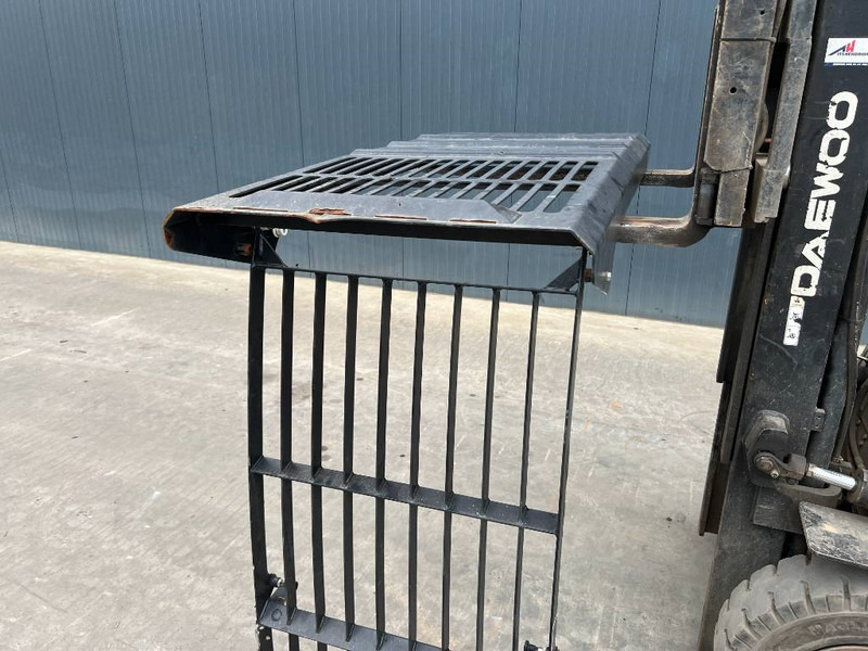 Cat M313D / M315D / M316D / M318D / M322D / M325D - Kabina i unutrašnjost za Građevinski strojevi: slika Cat M313D / M315D / M316D / M318D / M322D / M325D - Kabina i unutrašnjost za Građevinski strojevi Cat M313D / M315D / M316D / M318D / M322D / M325D - Kabina i unutrašnjost za Građevinski strojevi: slika Cat M313D / M315D / M316D / M318D / M322D / M325D - Kabina i unutrašnjost za Građevinski strojevi