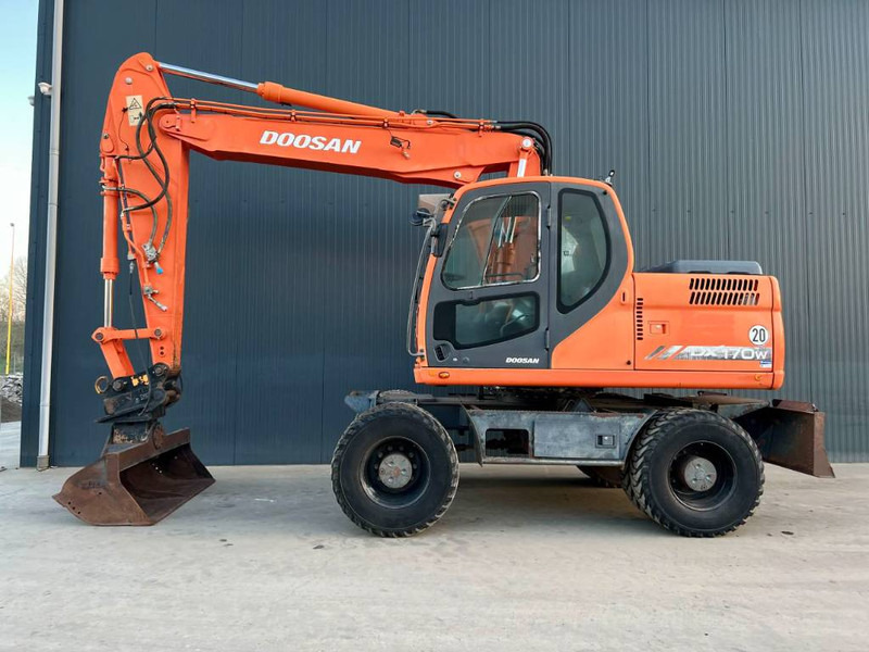 Doosan DX170W - Bager na kotačima: slika Doosan DX170W - Bager na kotačima Doosan DX170W - Bager na kotačima: slika Doosan DX170W - Bager na kotačima