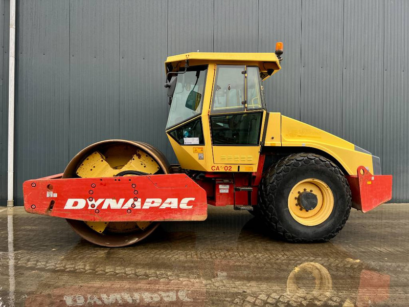 Dynapac CA302D - Valjak: slika Dynapac CA302D - Valjak Dynapac CA302D - Valjak: slika Dynapac CA302D - Valjak