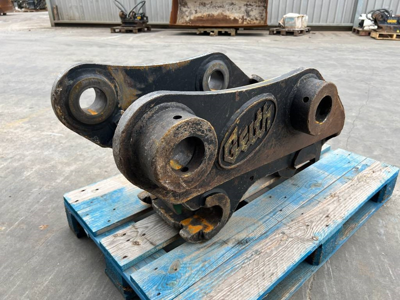 Miller 320C / 320D / 323D C-Stick Geith - Brza spojka za Građevinski strojevi: slika Miller 320C / 320D / 323D C-Stick Geith - Brza spojka za Građevinski strojevi Miller 320C / 320D / 323D C-Stick Geith - Brza spojka za Građevinski strojevi: slika Miller 320C / 320D / 323D C-Stick Geith - Brza spojka za Građevinski strojevi