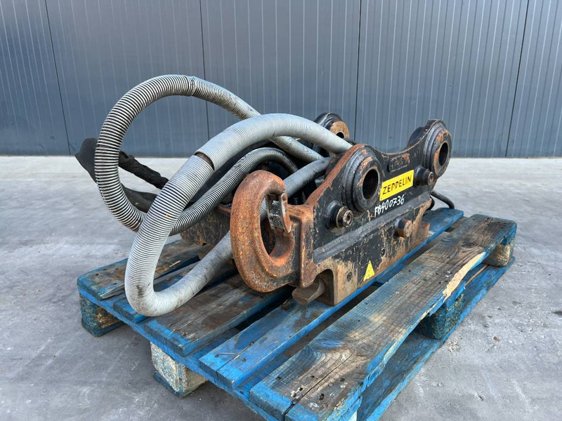 OilQuick OQ65 - M314F / M316F / M318F - Brza spojka za Građevinski strojevi: slika OilQuick OQ65 - M314F / M316F / M318F - Brza spojka za Građevinski strojevi OilQuick OQ65 - M314F / M316F / M318F - Brza spojka za Građevinski strojevi: slika OilQuick OQ65 - M314F / M316F / M318F - Brza spojka za Građevinski strojevi