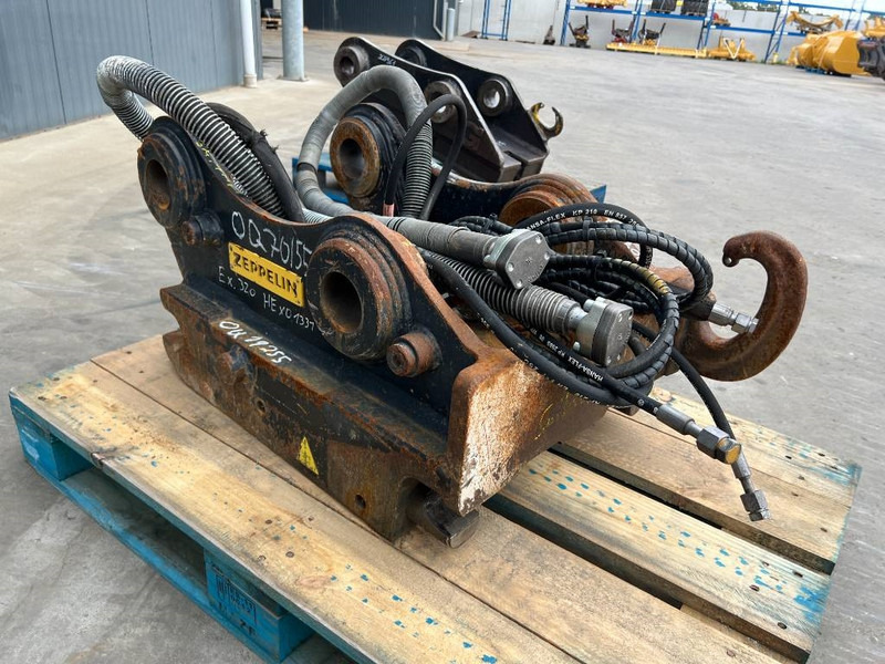 OilQuick OQ70/55 - 323F - Brza spojka za Građevinski strojevi: slika OilQuick OQ70/55 - 323F - Brza spojka za Građevinski strojevi OilQuick OQ70/55 - 323F - Brza spojka za Građevinski strojevi: slika OilQuick OQ70/55 - 323F - Brza spojka za Građevinski strojevi