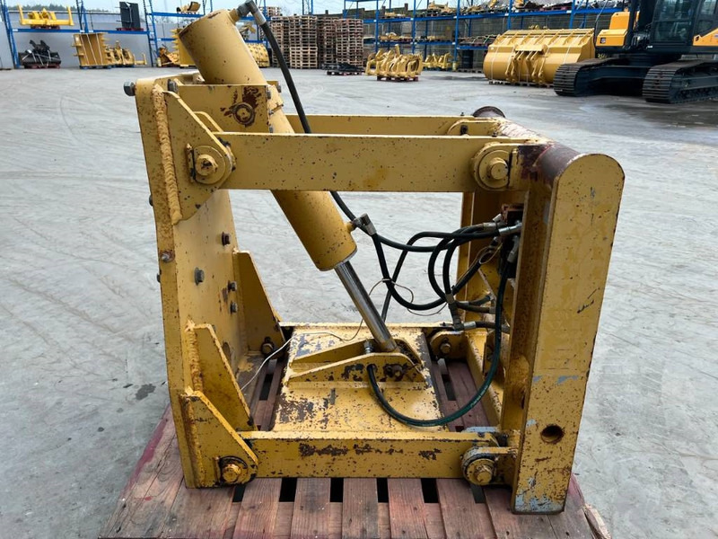 Cat 12H / 120M / 120H / 140G / 140H / 140K / 140M / 14 - Priključak za Građevinski strojevi: slika Cat 12H / 120M / 120H / 140G / 140H / 140K / 140M / 14 - Priključak za Građevinski strojevi Cat 12H / 120M / 120H / 140G / 140H / 140K / 140M / 14 - Priključak za Građevinski strojevi: slika Cat 12H / 120M / 120H / 140G / 140H / 140K / 140M / 14 - Priključak za Građevinski strojevi