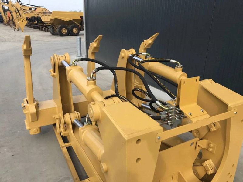 Novi Priključak za Građevinski strojevi Cat D7R: slika Novi Priključak za Građevinski strojevi Cat D7R Novi Priključak za Građevinski strojevi Cat D7R: slika Novi Priključak za Građevinski strojevi Cat D7R