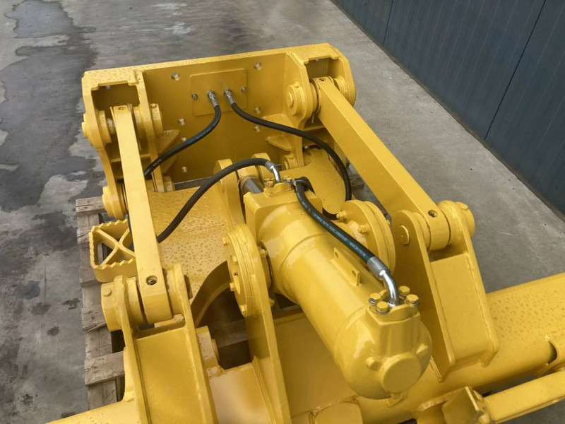 Komatsu D41 - Priključak za Građevinski strojevi: slika Komatsu D41 - Priključak za Građevinski strojevi Komatsu D41 - Priključak za Građevinski strojevi: slika Komatsu D41 - Priključak za Građevinski strojevi