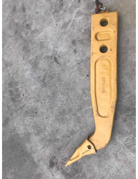 Komatsu D61 Shank - Priključak za Građevinski strojevi: slika Komatsu D61 Shank - Priključak za Građevinski strojevi Komatsu D61 Shank - Priključak za Građevinski strojevi: slika Komatsu D61 Shank - Priključak za Građevinski strojevi