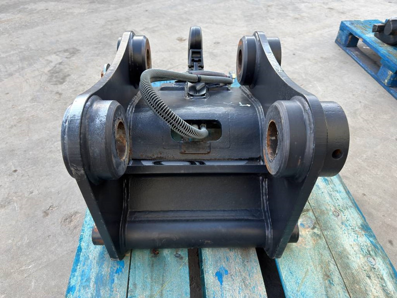 Novi Brza spojka za Građevinski strojevi Verachtert CW20S - M312 / M314F / M315D / M315F / M316C / M31: slika Novi Brza spojka za Građevinski strojevi Verachtert CW20S - M312 / M314F / M315D / M315F / M316C / M31