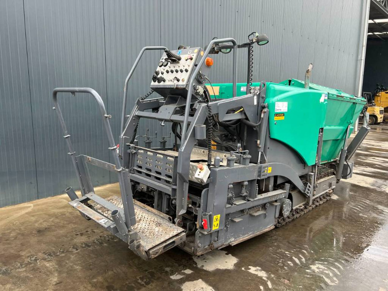 Vögele SUPER 800 - Incl. Extensions - Finišer za asfalt: slika Vögele SUPER 800 - Incl. Extensions - Finišer za asfalt Vögele SUPER 800 - Incl. Extensions - Finišer za asfalt: slika Vögele SUPER 800 - Incl. Extensions - Finišer za asfalt