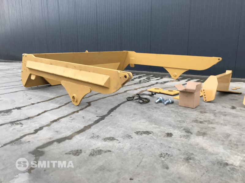 Volvo A25F - Stražnje dizalo za Građevinski strojevi: slika Volvo A25F - Stražnje dizalo za Građevinski strojevi Volvo A25F - Stražnje dizalo za Građevinski strojevi: slika Volvo A25F - Stražnje dizalo za Građevinski strojevi