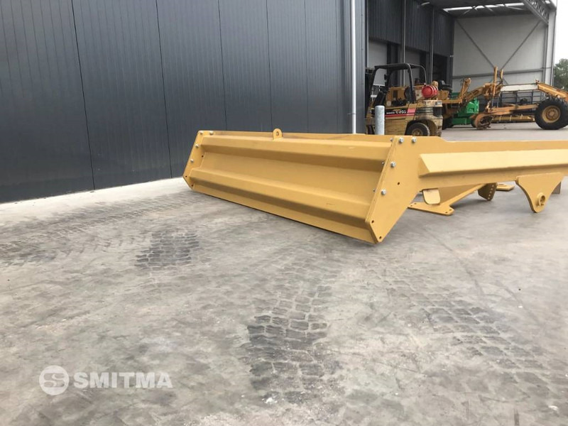 Volvo A30E - Stražnje dizalo za Građevinski strojevi: slika Volvo A30E - Stražnje dizalo za Građevinski strojevi Volvo A30E - Stražnje dizalo za Građevinski strojevi: slika Volvo A30E - Stražnje dizalo za Građevinski strojevi