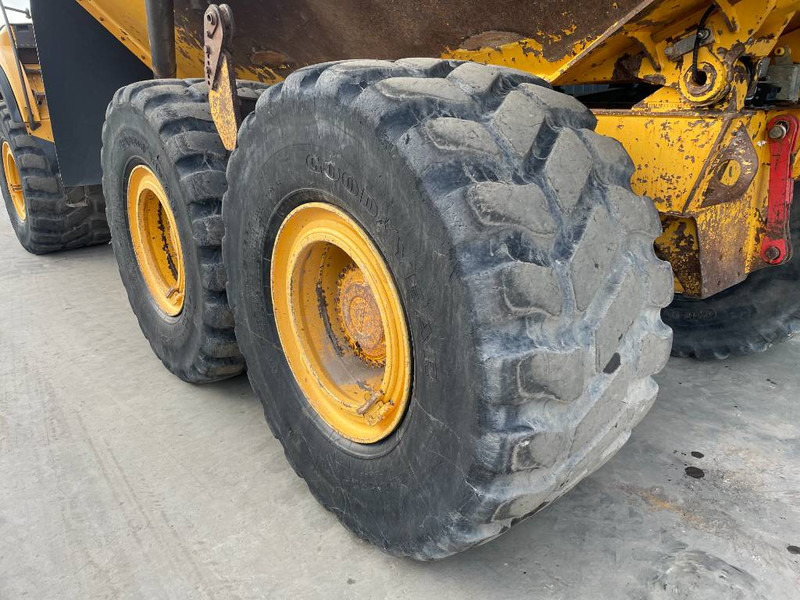 Volvo A30F - Zglobni istovarivač: slika Volvo A30F - Zglobni istovarivač Volvo A30F - Zglobni istovarivač: slika Volvo A30F - Zglobni istovarivač