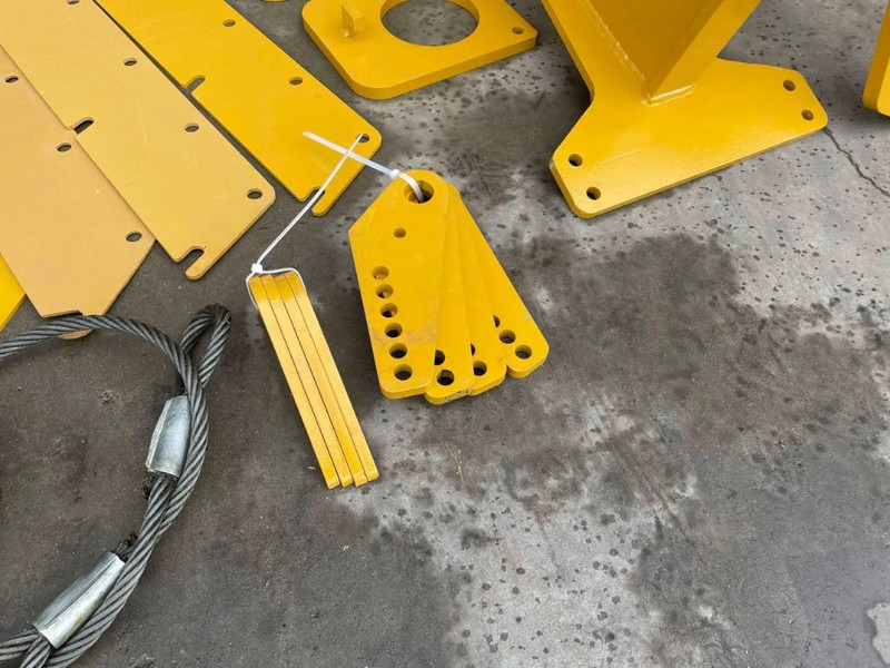 Volvo A35G - Stražnje dizalo za Građevinski strojevi: slika Volvo A35G - Stražnje dizalo za Građevinski strojevi Volvo A35G - Stražnje dizalo za Građevinski strojevi: slika Volvo A35G - Stražnje dizalo za Građevinski strojevi