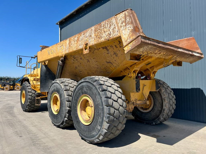 Volvo A40D - Zglobni istovarivač: slika Volvo A40D - Zglobni istovarivač Volvo A40D - Zglobni istovarivač: slika Volvo A40D - Zglobni istovarivač