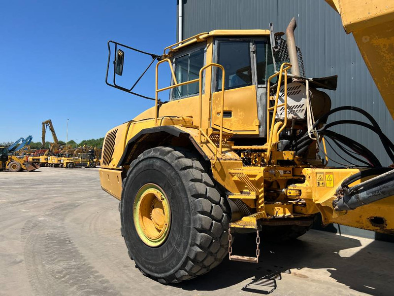 Volvo A40D - Zglobni istovarivač: slika Volvo A40D - Zglobni istovarivač Volvo A40D - Zglobni istovarivač: slika Volvo A40D - Zglobni istovarivač