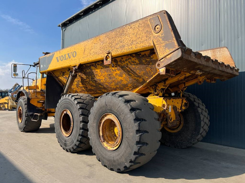 Volvo A40E - Zglobni istovarivač: slika Volvo A40E - Zglobni istovarivač Volvo A40E - Zglobni istovarivač: slika Volvo A40E - Zglobni istovarivač