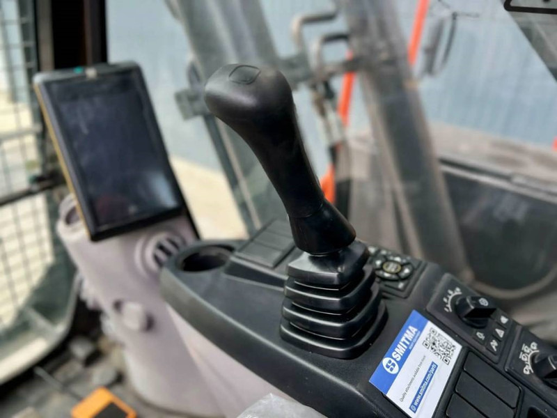 Novi Bager gusjeničar Volvo EC210: slika Novi Bager gusjeničar Volvo EC210 Novi Bager gusjeničar Volvo EC210: slika Novi Bager gusjeničar Volvo EC210