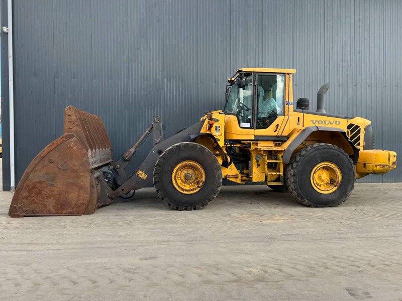 Volvo L120F - Utovarivač na kotačima: slika Volvo L120F - Utovarivač na kotačima Volvo L120F - Utovarivač na kotačima: slika Volvo L120F - Utovarivač na kotačima