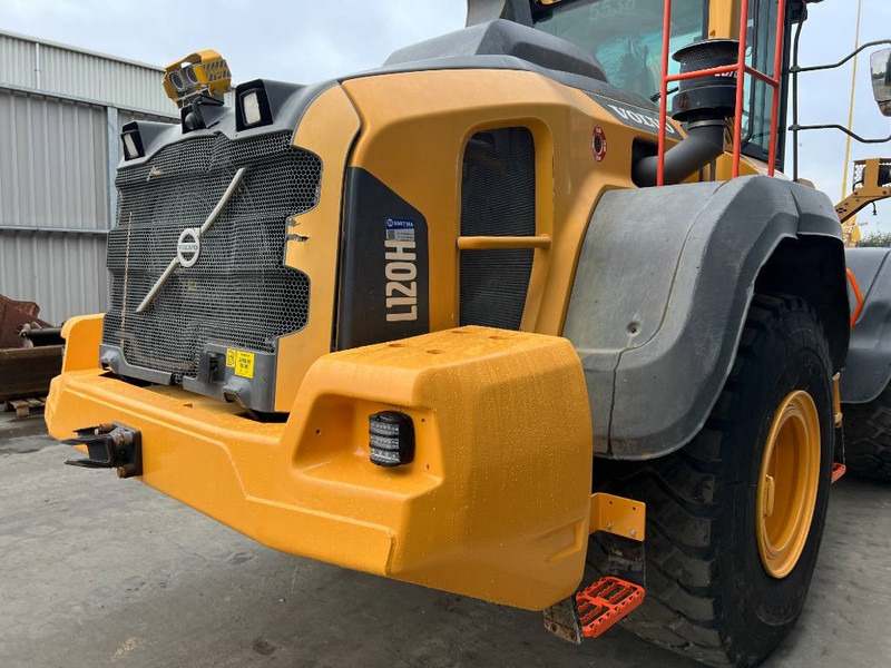 Volvo L120H - Utovarivač na kotačima: slika Volvo L120H - Utovarivač na kotačima Volvo L120H - Utovarivač na kotačima: slika Volvo L120H - Utovarivač na kotačima