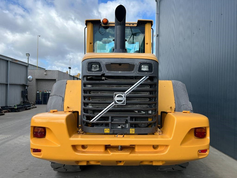 Volvo L90F - Utovarivač na kotačima: slika Volvo L90F - Utovarivač na kotačima Volvo L90F - Utovarivač na kotačima: slika Volvo L90F - Utovarivač na kotačima