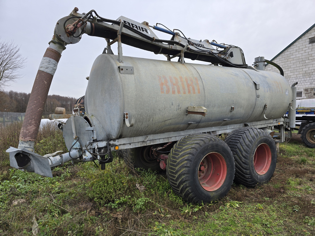 BRIRI Behalterbau VTTW140 - Cisterna za gnojnicu: slika BRIRI Behalterbau VTTW140 - Cisterna za gnojnicu BRIRI Behalterbau VTTW140 - Cisterna za gnojnicu: slika BRIRI Behalterbau VTTW140 - Cisterna za gnojnicu