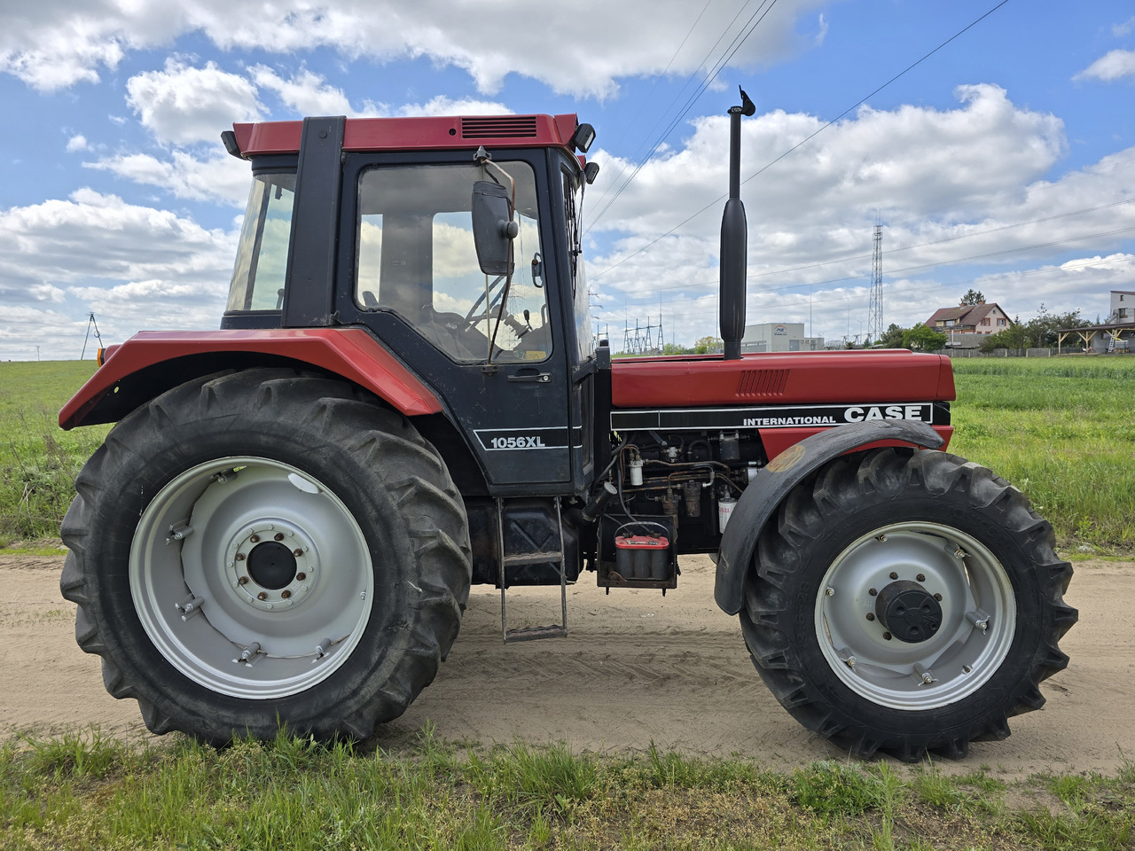 CASE IH 1056 XL - Traktor: slika CASE IH 1056 XL - Traktor CASE IH 1056 XL - Traktor: slika CASE IH 1056 XL - Traktor