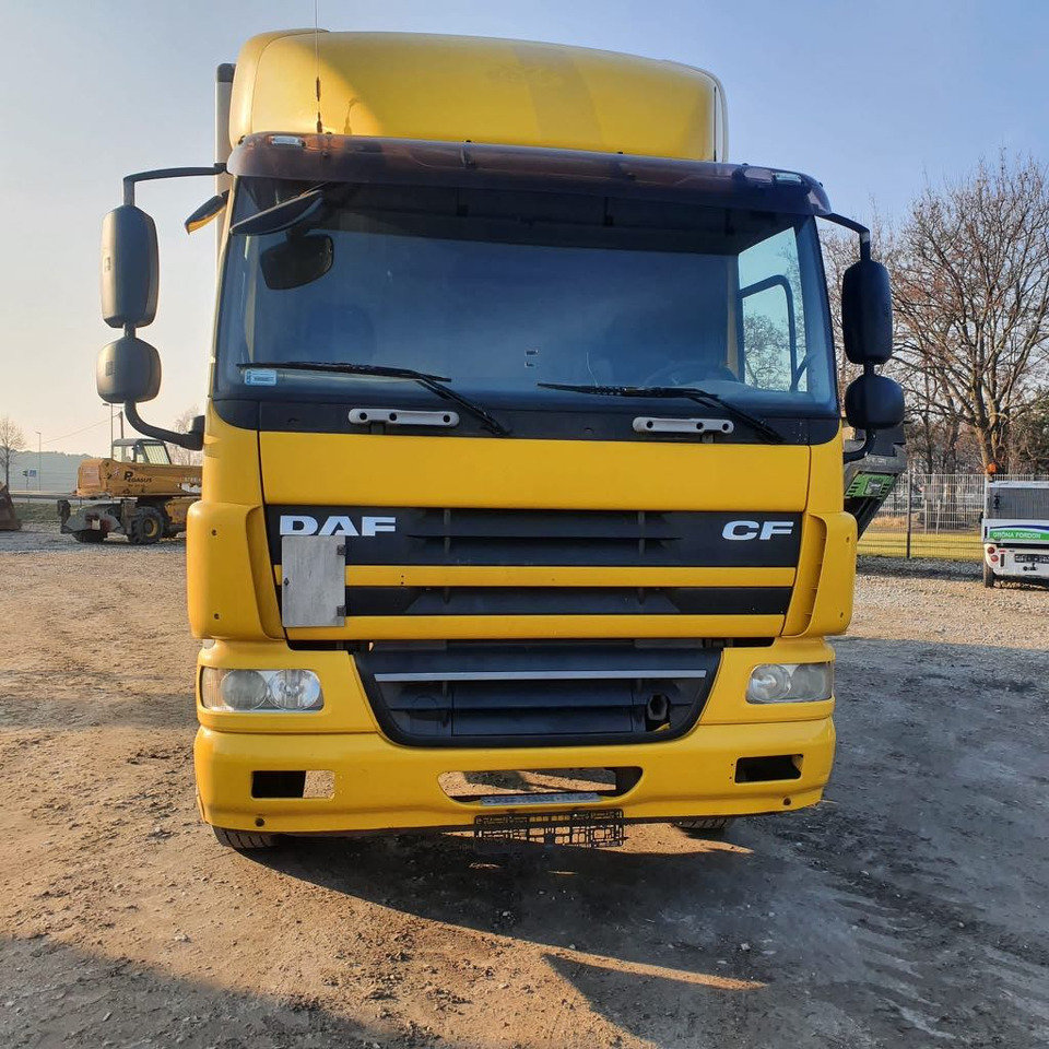 DAF CF 65.220 - Kamion sandučar: slika DAF CF 65.220 - Kamion sandučar DAF CF 65.220 - Kamion sandučar: slika DAF CF 65.220 - Kamion sandučar