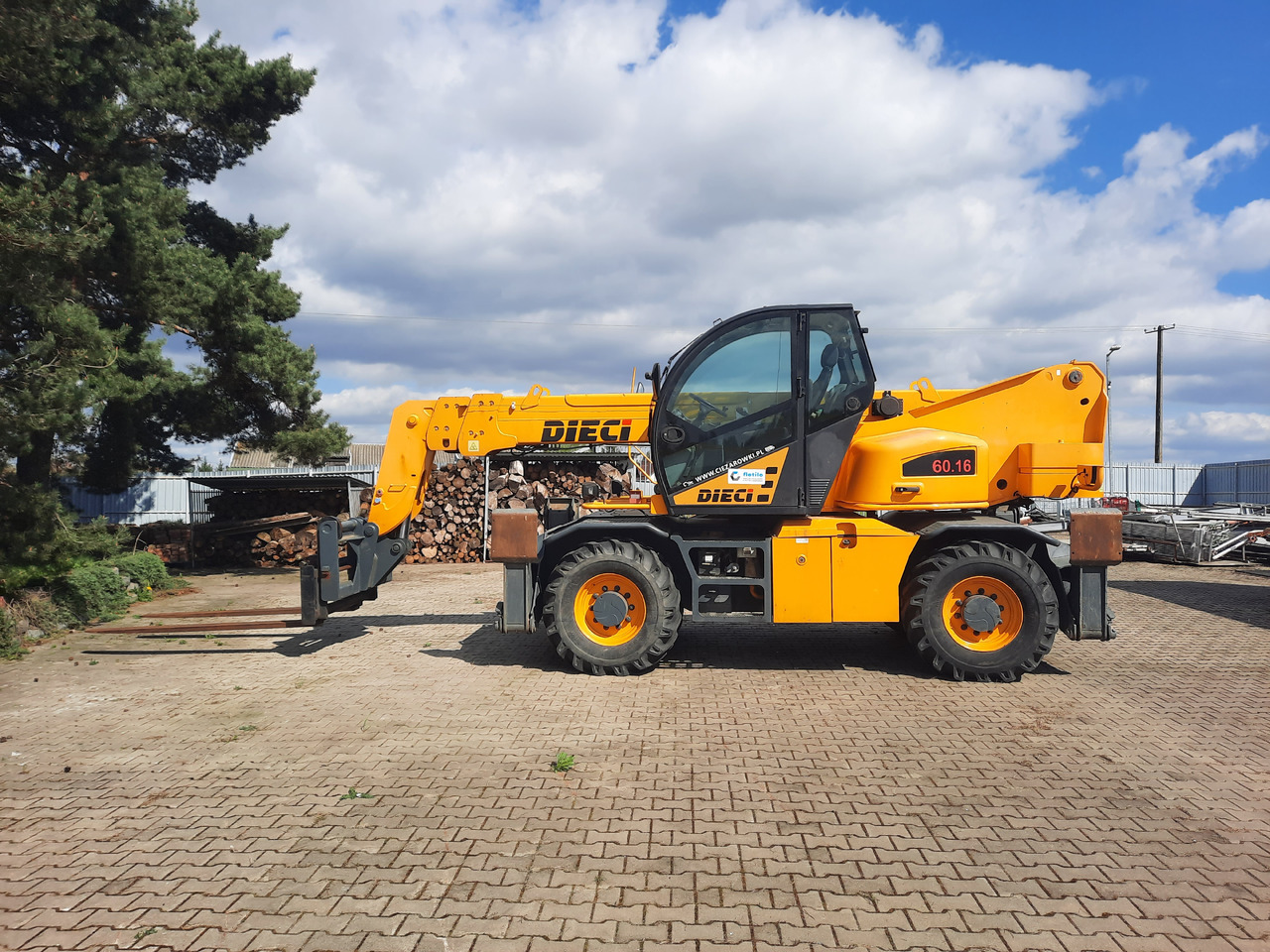 Dieci PEGASUS 60.16 (2.0) ( 6 t / 16 m) - 2016 r. - Utovarivač na kotačima: slika Dieci PEGASUS 60.16 (2.0) ( 6 t / 16 m) - 2016 r. - Utovarivač na kotačima Dieci PEGASUS 60.16 (2.0) ( 6 t / 16 m) - 2016 r. - Utovarivač na kotačima: slika Dieci PEGASUS 60.16 (2.0) ( 6 t / 16 m) - 2016 r. - Utovarivač na kotačima