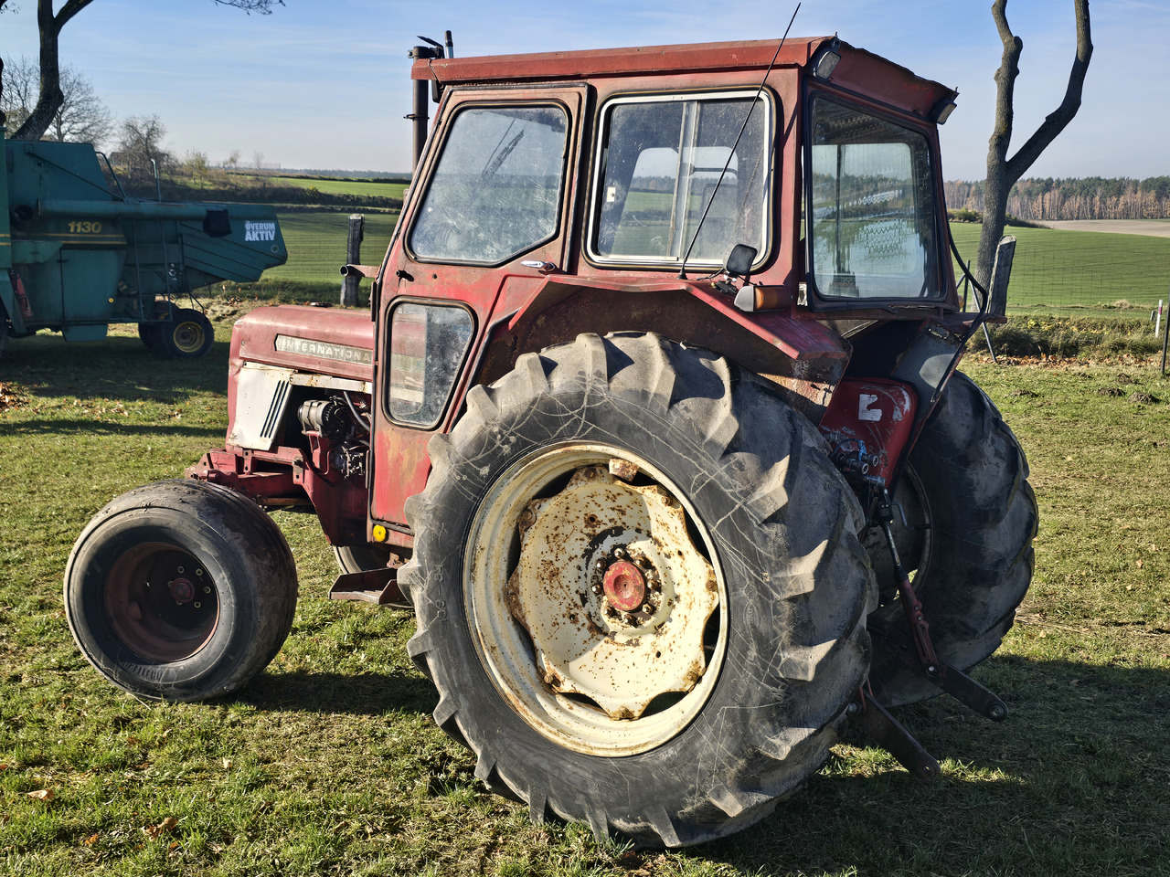 INTERNATIONAL 574 - Traktor: slika INTERNATIONAL 574 - Traktor INTERNATIONAL 574 - Traktor: slika INTERNATIONAL 574 - Traktor