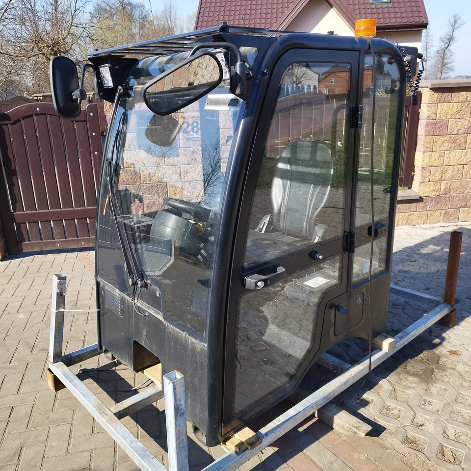 JCB 403 - Kabina za Građevinski strojevi: slika JCB 403 - Kabina za Građevinski strojevi JCB 403 - Kabina za Građevinski strojevi: slika JCB 403 - Kabina za Građevinski strojevi