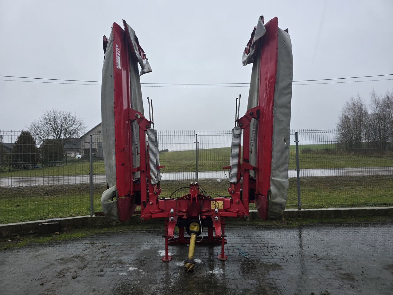 JF STOLL GX9000 - Kosilica: slika JF STOLL GX9000 - Kosilica JF STOLL GX9000 - Kosilica: slika JF STOLL GX9000 - Kosilica