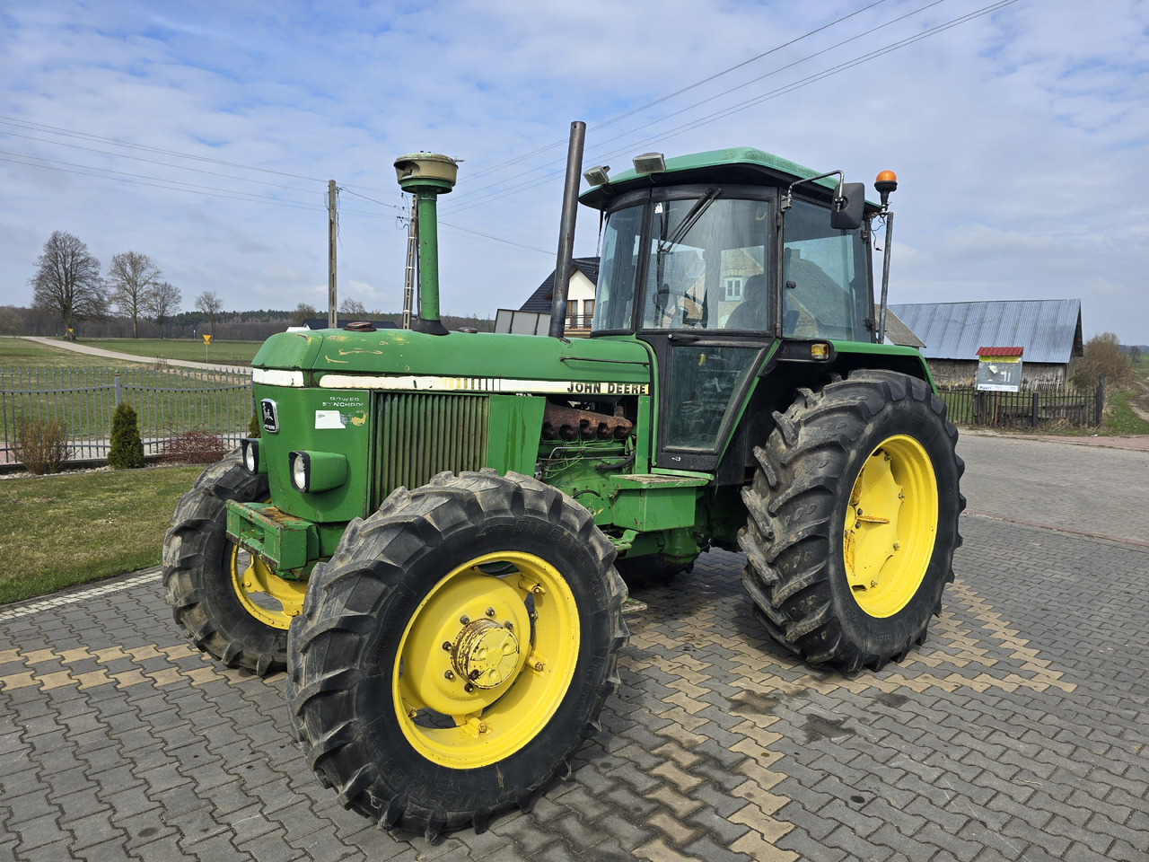 JOHN DEERE 3140 - Traktor: slika JOHN DEERE 3140 - Traktor JOHN DEERE 3140 - Traktor: slika JOHN DEERE 3140 - Traktor
