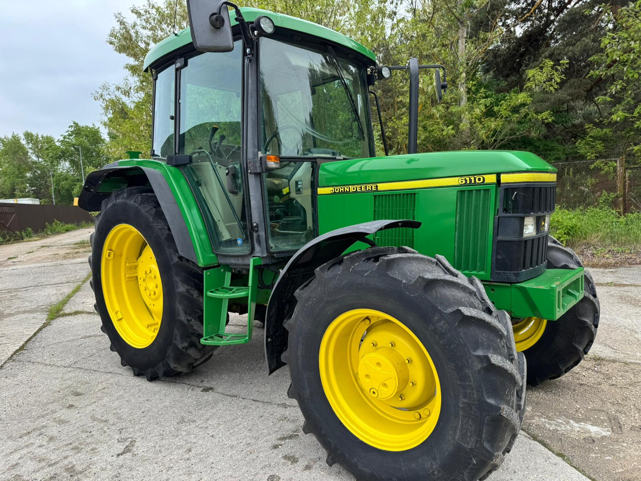 JOHN DEERE 6110 - Traktor: slika JOHN DEERE 6110 - Traktor JOHN DEERE 6110 - Traktor: slika JOHN DEERE 6110 - Traktor