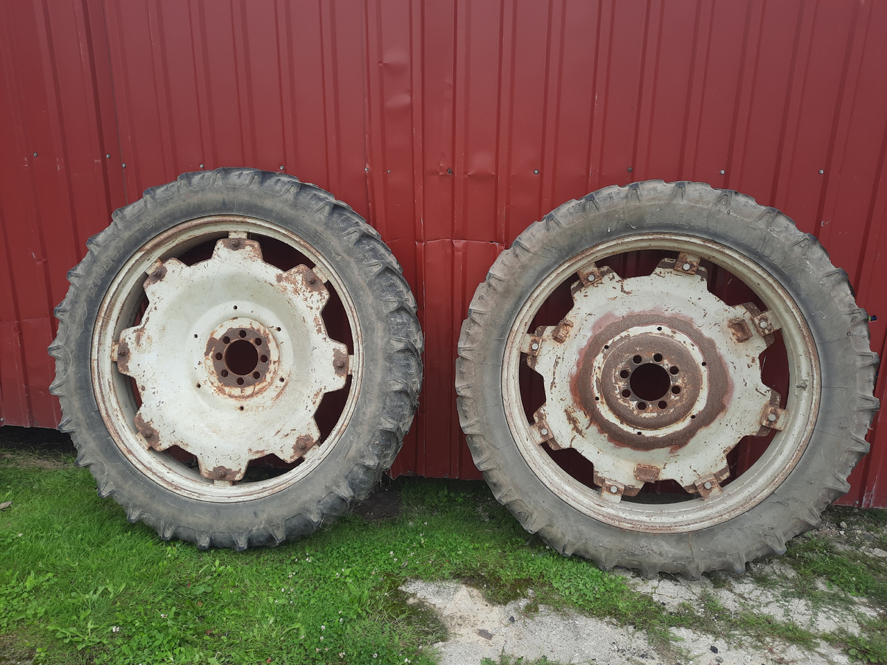 KLEBER Super 3 11.2 R44 - Kompletan kotač za Poljoprivredni strojevi: slika KLEBER Super 3 11.2 R44 - Kompletan kotač za Poljoprivredni strojevi KLEBER Super 3 11.2 R44 - Kompletan kotač za Poljoprivredni strojevi: slika KLEBER Super 3 11.2 R44 - Kompletan kotač za Poljoprivredni strojevi